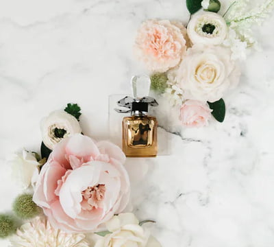 Natural Perfumes & Fragrances