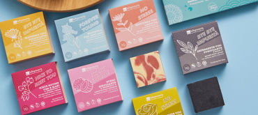 Solid Cosmetics by La Saponaria 